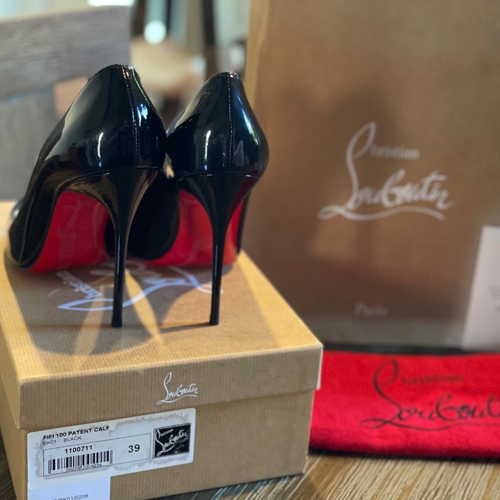 100% Authentic EUC Christian Louboutin Fifi 100 in Black - 39